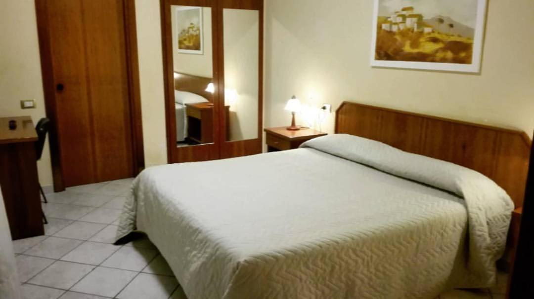 Guesthouse Il Ciliegio Sorbo Serpico Luaran gambar